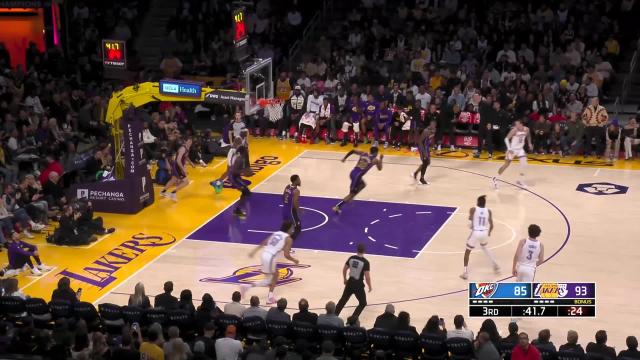 Shai Gilgeous-Alexander with a 2-pointer vs the Los Angeles Lakers