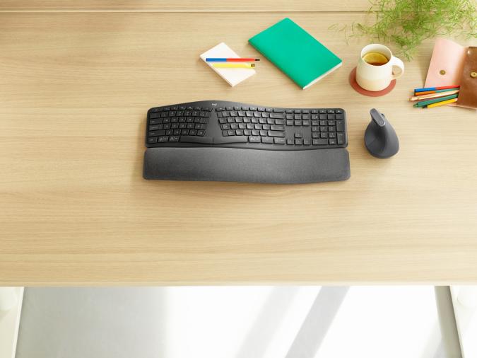 Logitech S K860 Split Ergonomic Keyboard Is Heaven For Your Wrists Engadget