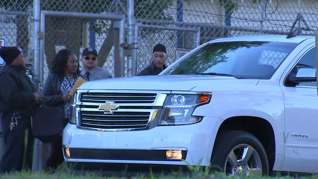 Rae Carruth released from prison 17 years after conviction in murder of  son's mother