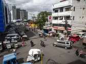 Philippines May Cut Key Rate by Up to Half Point This Year