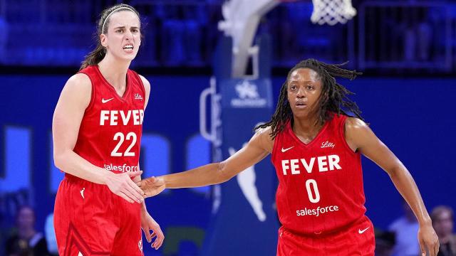 Clark, Mitchell duo leading WNBA&#39;s hottest team