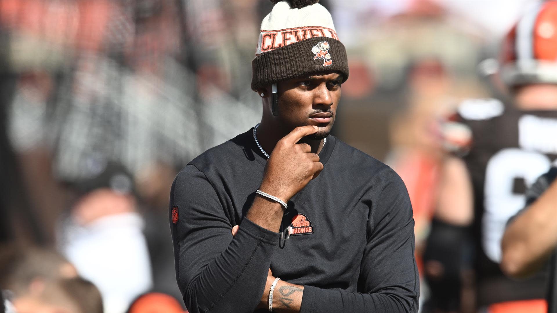 Commentary: Browns' quarterback situation as muddled as ever