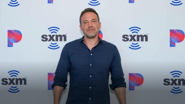 Ben Affleck spotted looking at rings amid Jennifer Lopez romance