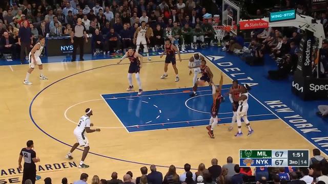 Bobby Portis with a 3-pointer vs the New York Knicks