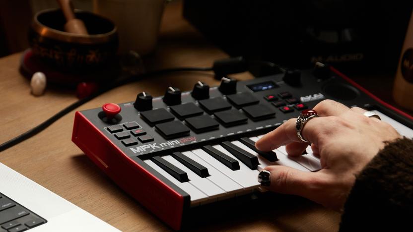 Akai MPK Mini Play Mk3 keyboard