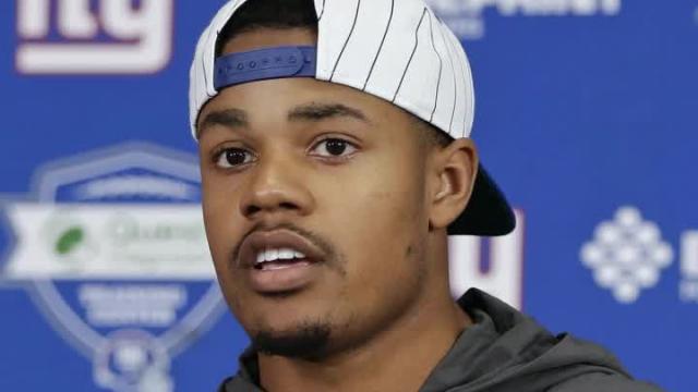 New York Giants WR Sterling Shepard fractures thumb at practice, will be evaluated week-to-week