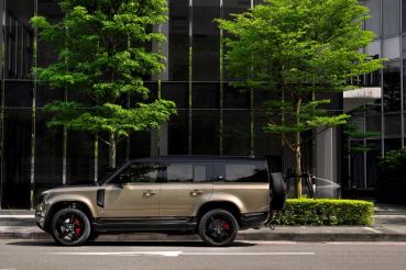 【試駕】除了越野，Land Rover Defender 130 X P400其實更擅長載八人舒適移動