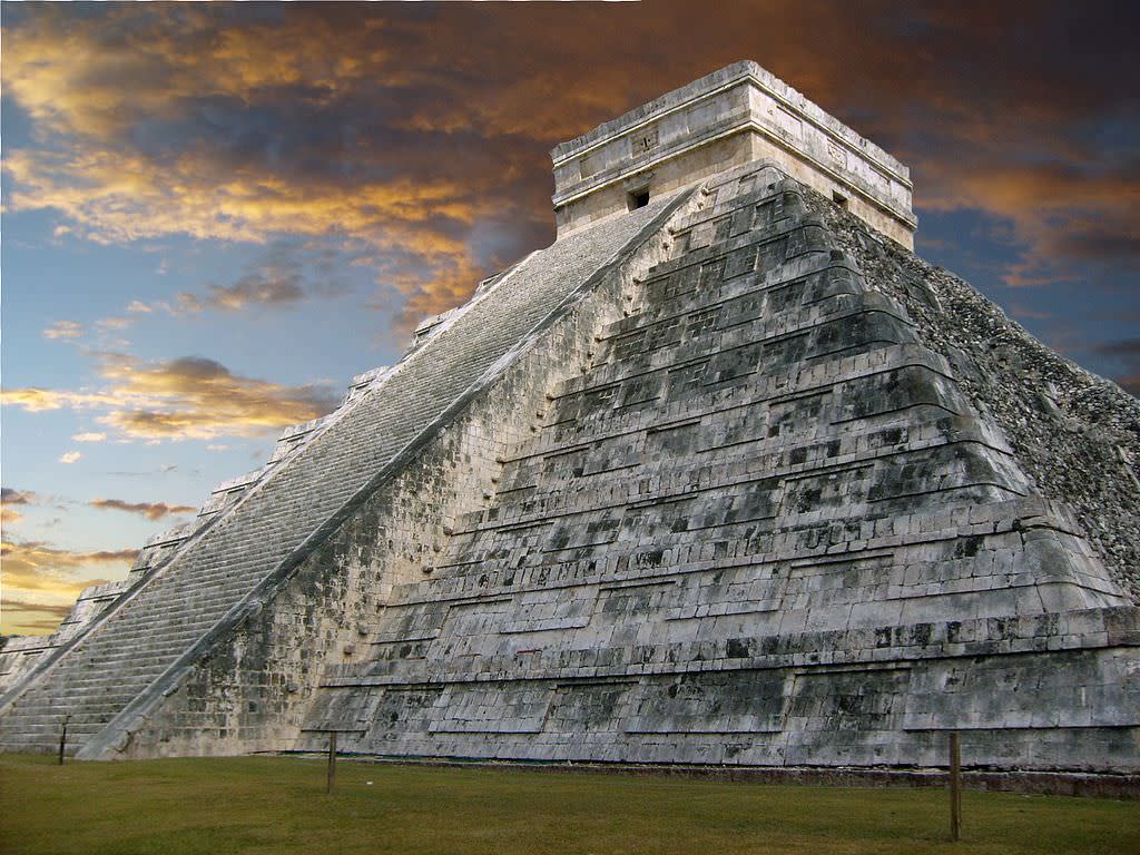 不只埃及有，金字塔去墨西哥看也行！