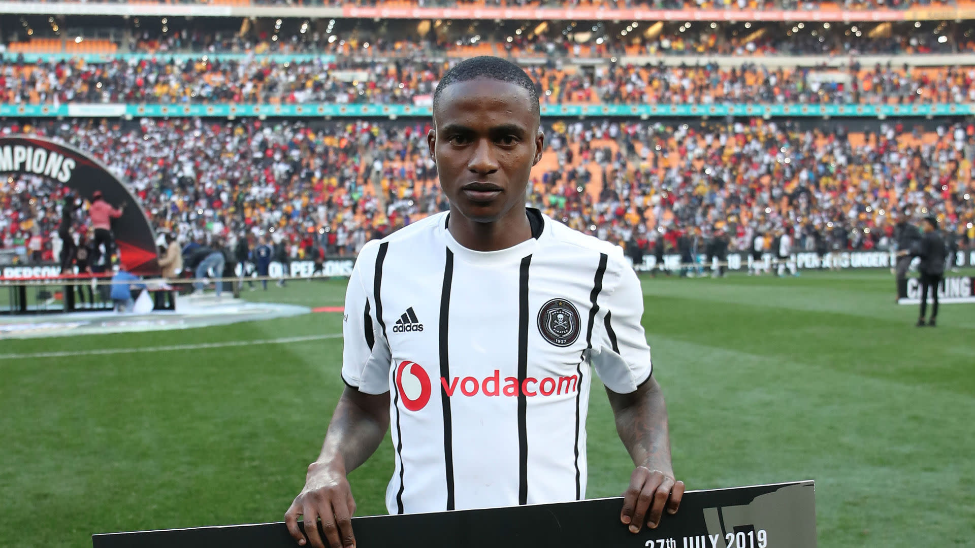 thembinkosi lorch jersey number