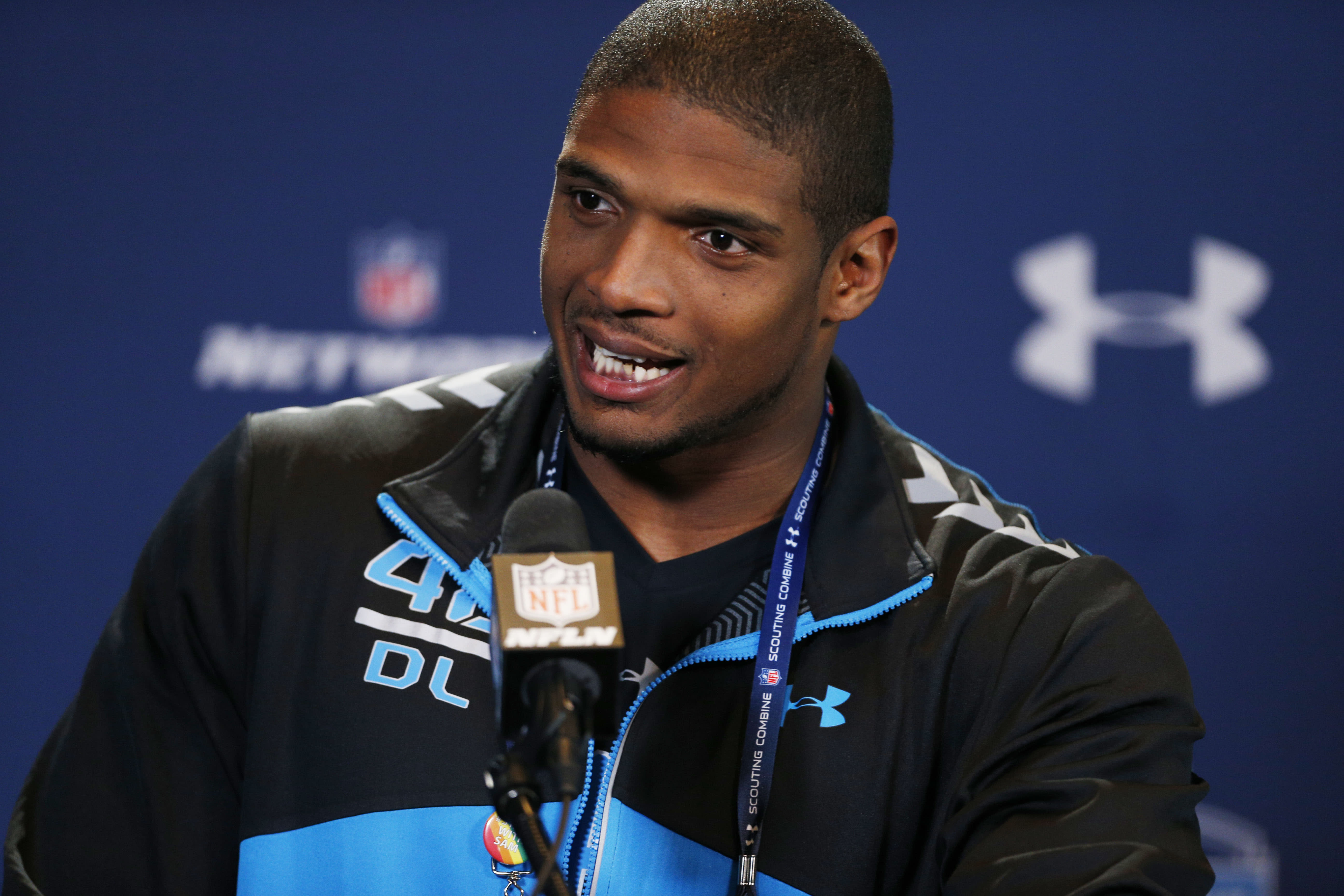 St Louis Rams Make Michael Sam The First Openly Gay Player Drafted By Nfl