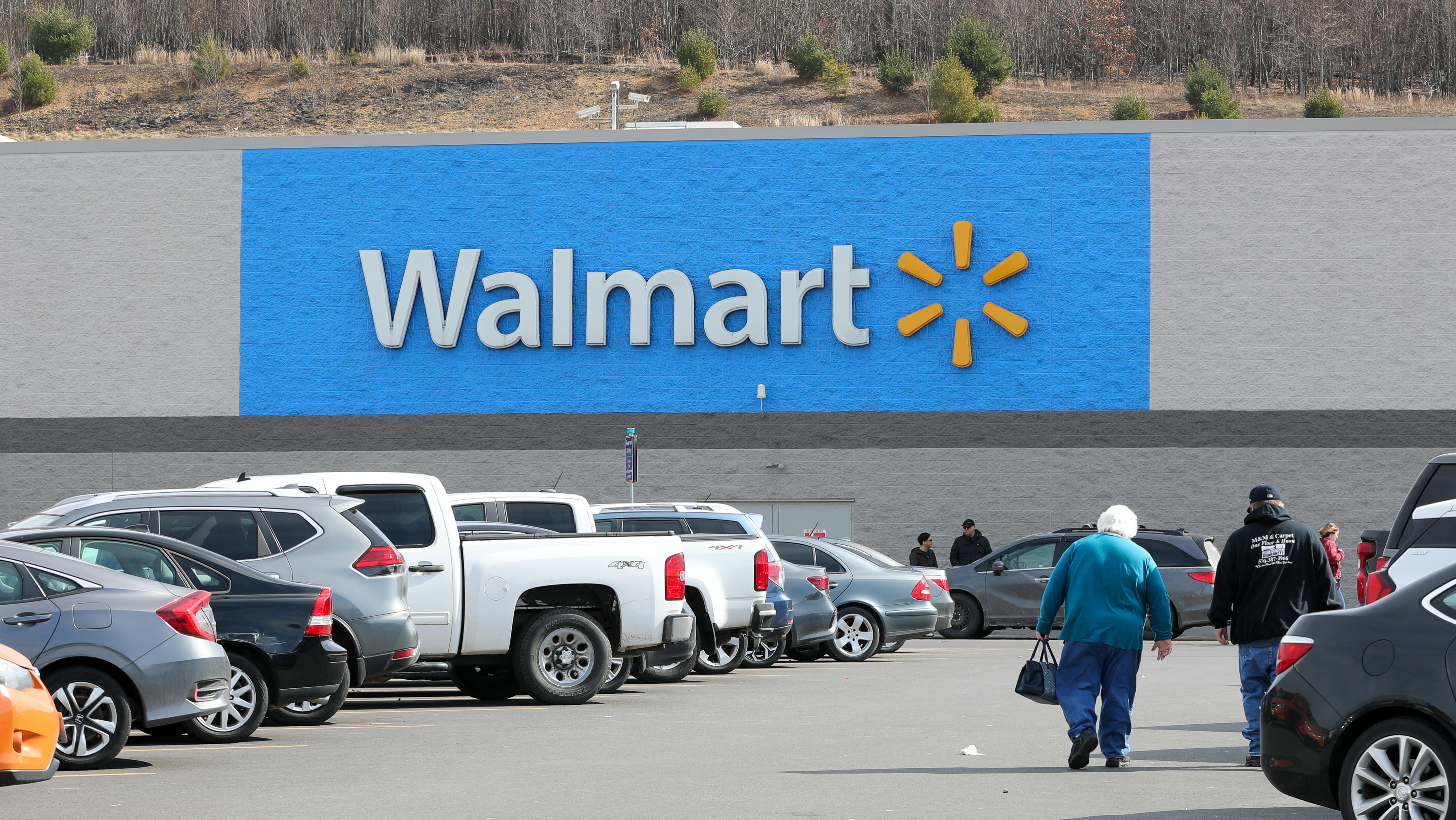 Walmart Earnings: Full-Year Outlook Lifted as Quarterly Sales Surge - WSJ