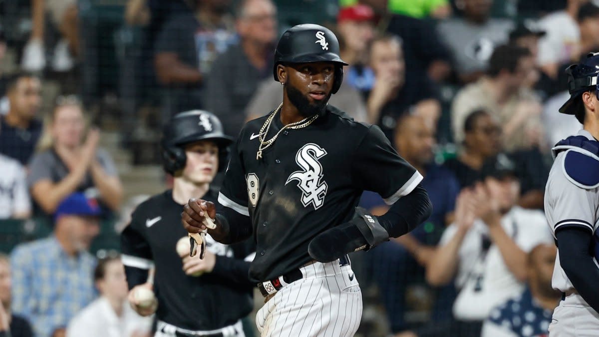 Luis Robert Jr. was removed from Wednesday's White Sox game