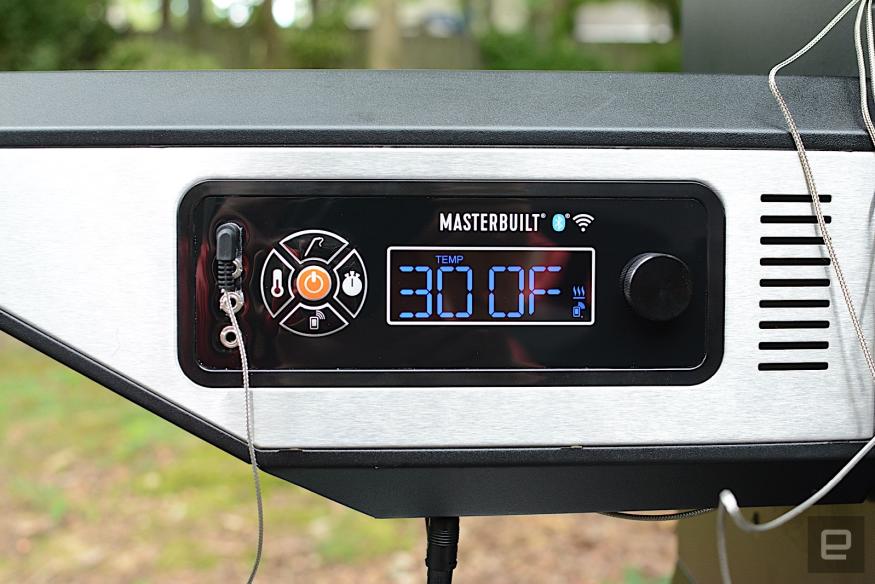 Masterbuilt Gravity Series 560 review: A versatile smart charcoal