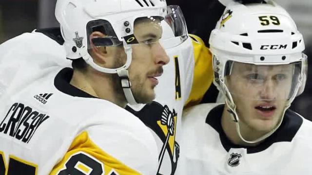 Crosby leads Penguins past Flyers for 3-1 lead in playoffs