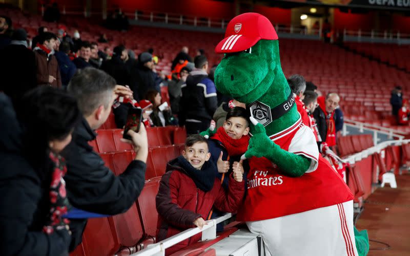 Arsenal Drives Last Dinosaur To Extinction As Mascot Made Redundant