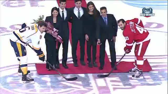 Chris Chelios pre-game ceremony