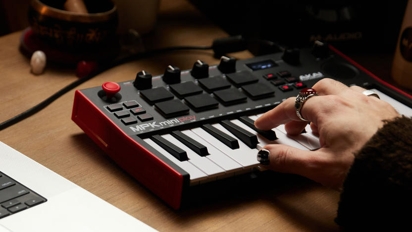 Akai MPK Mini Play Mk3 keyboard