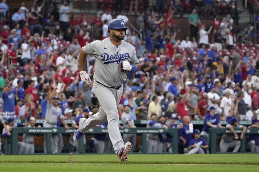 Albert Pujols homers in return to St. Louis, helps power Dodgers' win