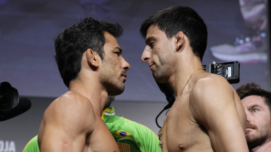 Getty Images - RIO DE JANEIRO, BRAZIL - MAY 03: (L-R) Opponents Alexandre Pantoja of Brazil and Steve Erceg of Australia face off during the UFC 301 ceremonial weigh-in at Farmasi Arena on May 03, 2024 in Rio de Janeiro, Brazil.  (Photo by Mike Roach/Zuffa LLC via Getty Images)