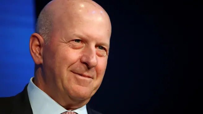 Goldman's Solomon defeats vote on CEO-chair split