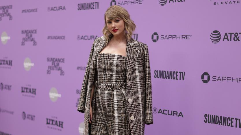 How Taylor Swift Went from Country Sweetheart to Icon