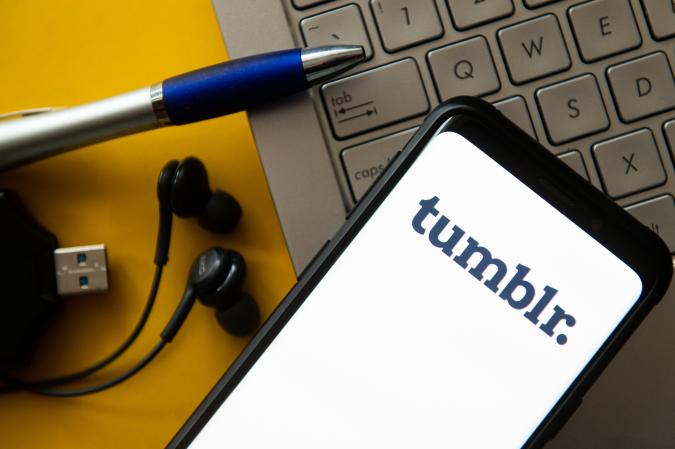 POLAND - 2020/10/20: In this photo illustration a Tumblr logo seen displayed on a smartphone. (Photo Illustration by Mateusz Slodkowski/SOPA Images/LightRocket via Getty Images)