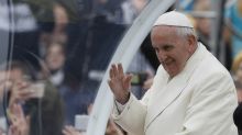 Το τελευταίο: Ο Πάπας πειράζει "Είμαι ο διάβολος" δίπλα στον Ιωάννη Παύλο
