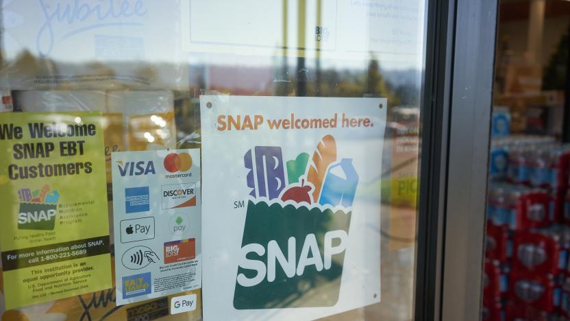 Portland, OR, USA - Oct 28, 2020: "SNAP welcomed here" sign is seen at the entrance to a Big Lots store in Portland, Oregon. The Supplemental Nutrition Assistance Program (SNAP) is a federal program.