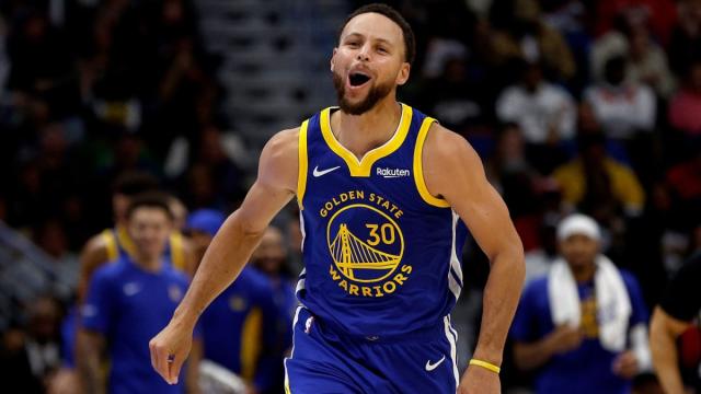 Steph Curry sets NBA record with 3-point streak