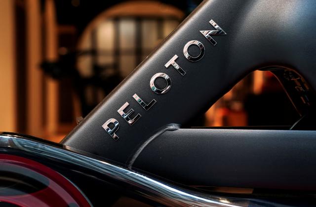 A stationary bicycle inside of a Peloton store is pictured in the Manhattan borough of New York City, U.S., January 25, 2022.  REUTERS/Carlo Allegri