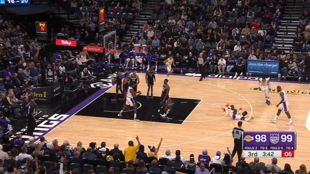 Dennis Schroder with an and one vs the Sacramento Kings