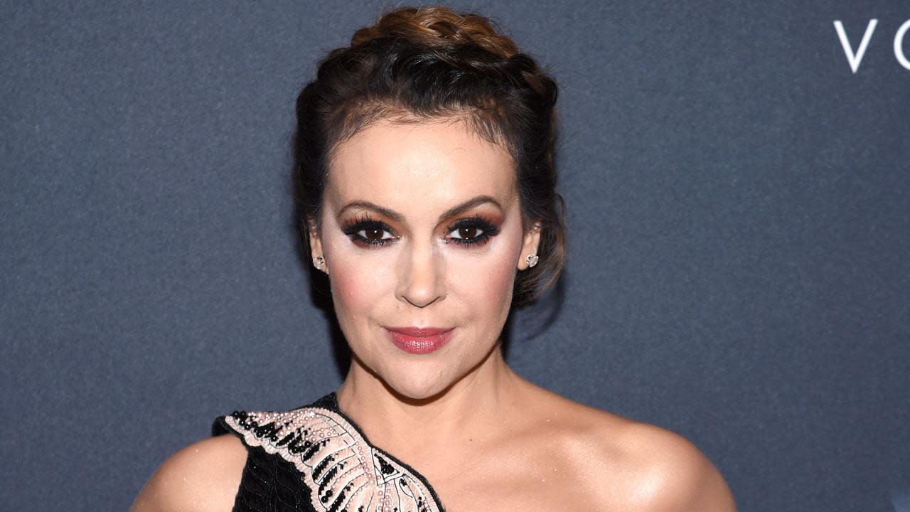 Alyssa Milano Moves People to Tell Their Stories of Sexual Harassment With 'Me Too' Twitter Movement