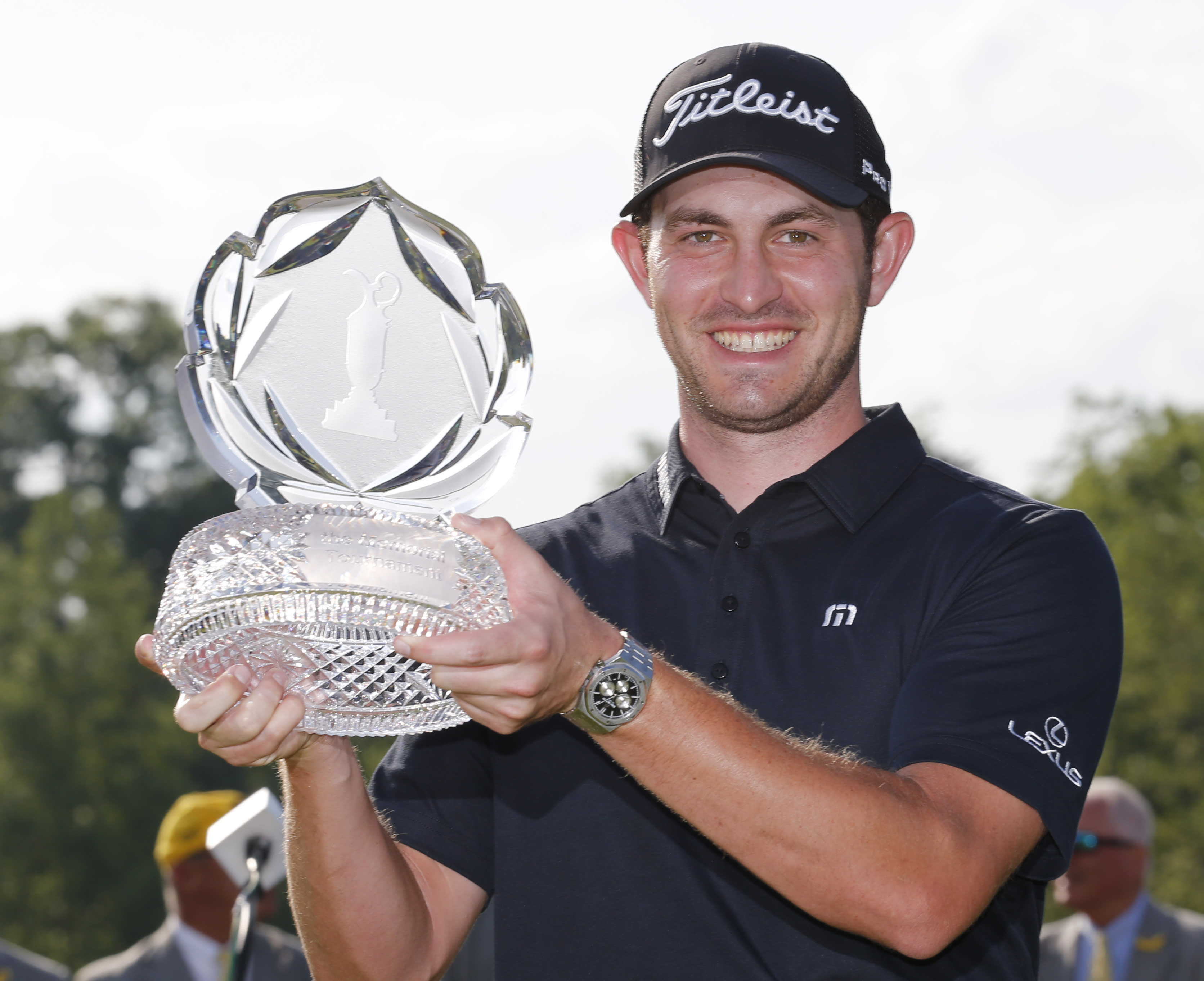 Patrick Cantlay rallies from 4 back to win the Memorial