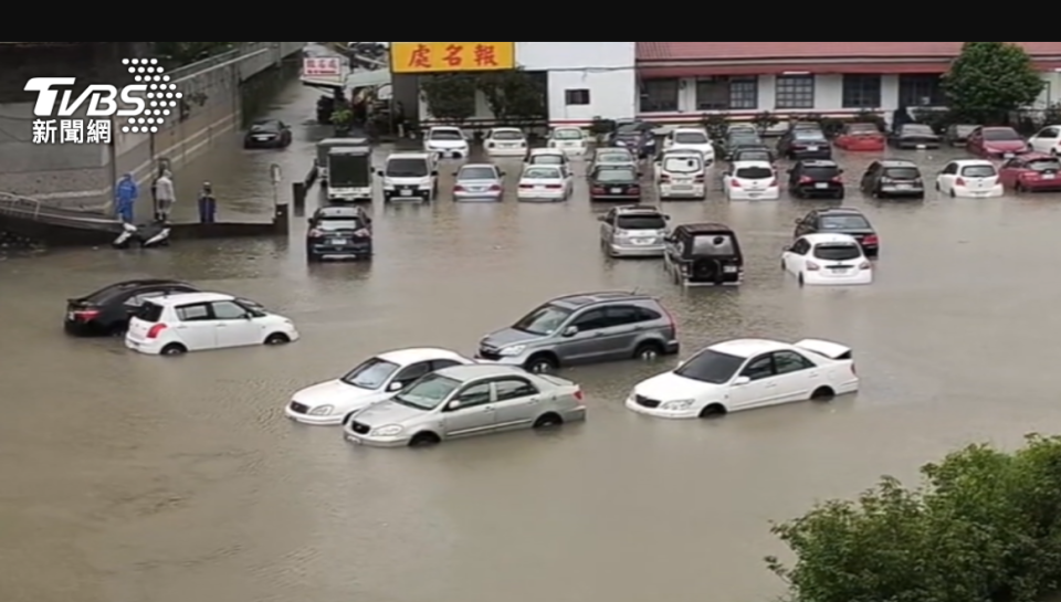 電動車「嚴重淹水」恐傷大電池！原廠維修100萬