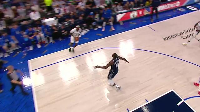 Bobby Portis with a dunk vs the Dallas Mavericks