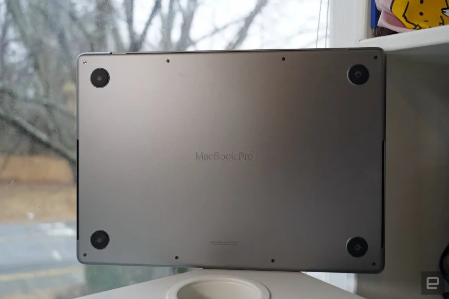 MacBook Pro 14-inch (2022)