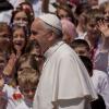 Papa parla di giudici incorruttibili e migranti ignorati