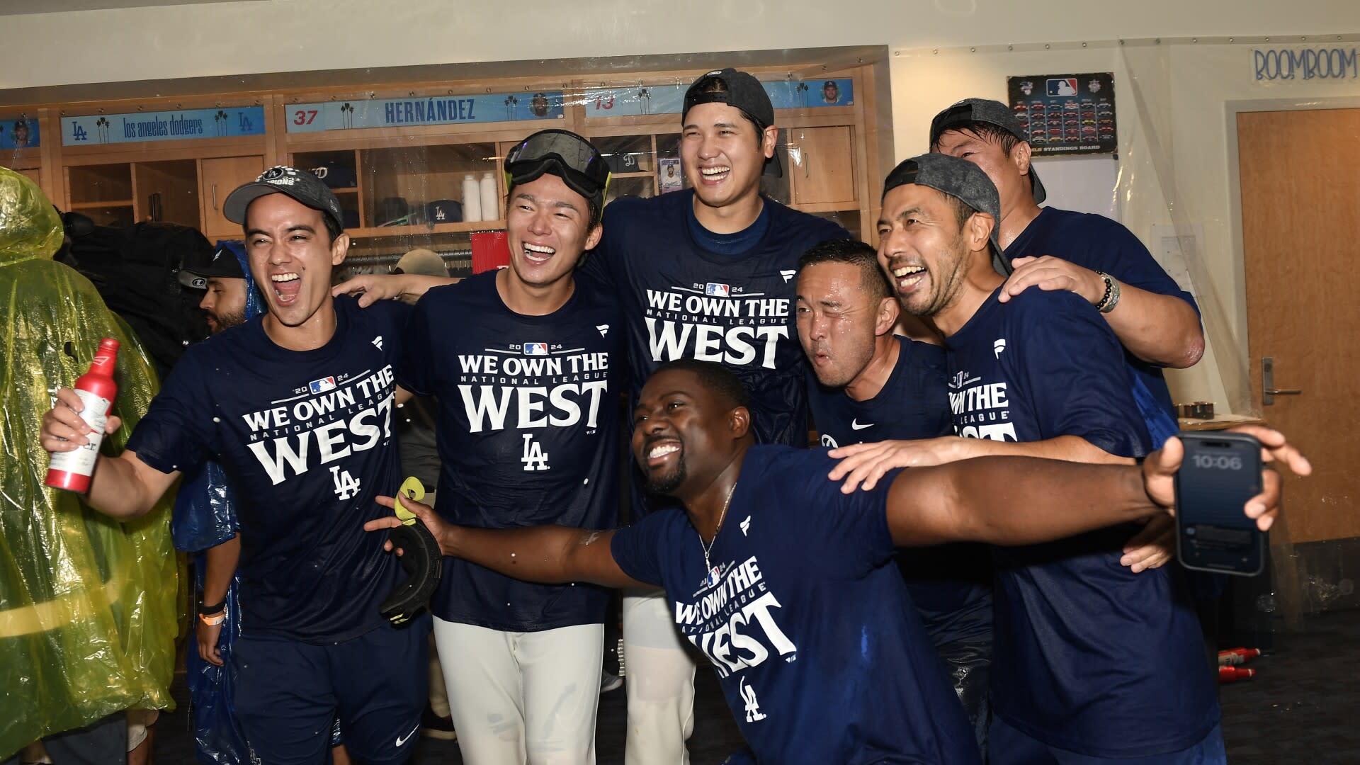 Shohei Ohtani heads to 1st postseason after Dodgers clinch NL West title with a 7-2 win over Padres