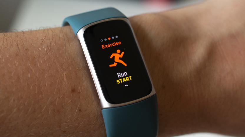 Fitbit Charge 5 activity tracker starting exercise