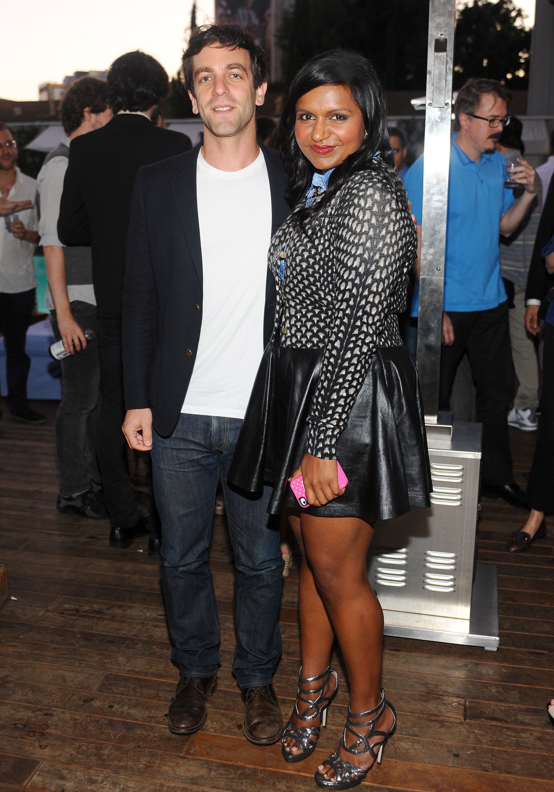 Mindy Kaling Doesn T Mind You Shipping Her And B J Novak