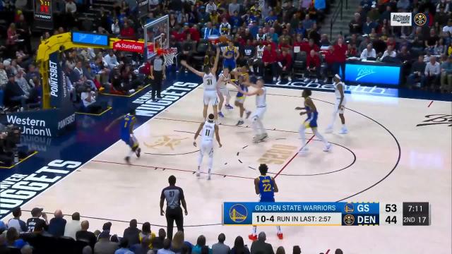 JaMychal Green with an alley oop vs the Denver Nuggets