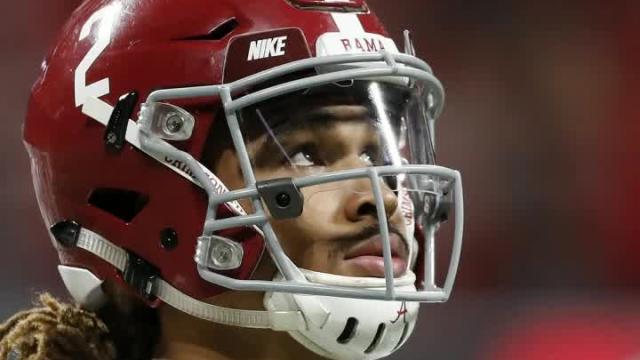 Jalen Hurts' dad says Hurts will transfer if he loses the starting QB job at Alabama