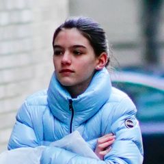 Suri Cruiseâ€™s Baggy Jeans & Ugg Boots Are the Ultimate â€™00s â€˜Itâ€™ Girl Fashion