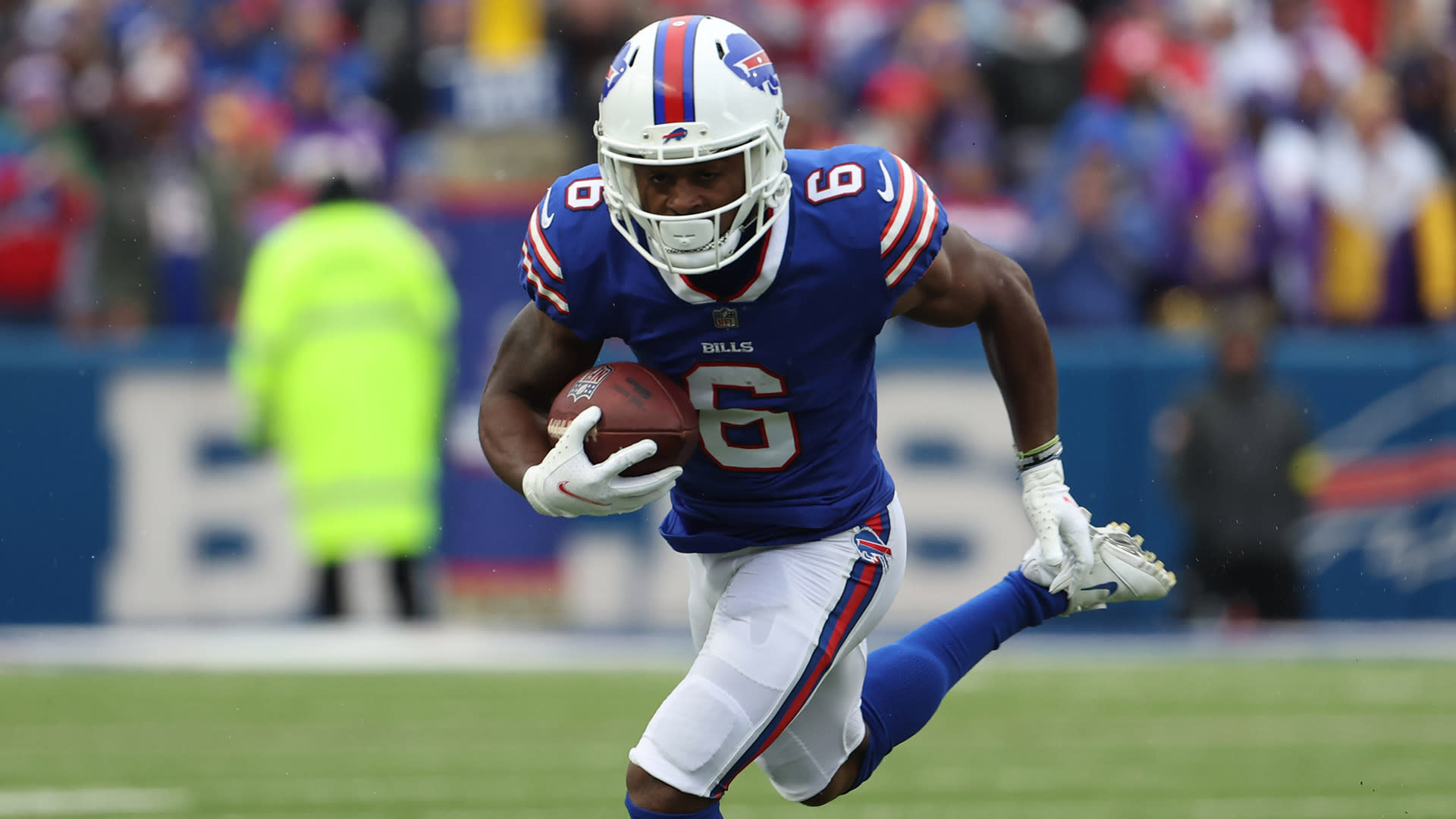 NFL DFS Podcast Week 12: Kendall Hinton Provides Great Value at WR