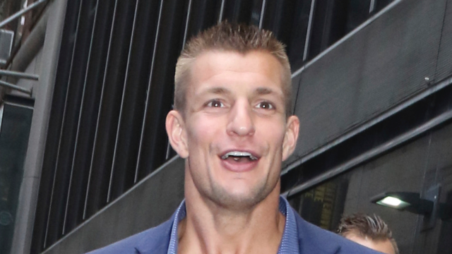 The Rush: Gronk eyeing return to the Patriots?