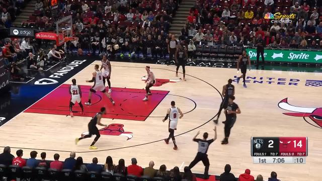 Cameron Johnson with a 3-pointer vs the Chicago Bulls