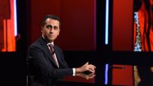 Migranti, Di Maio: governo dica se stiamo pagando criminali libici