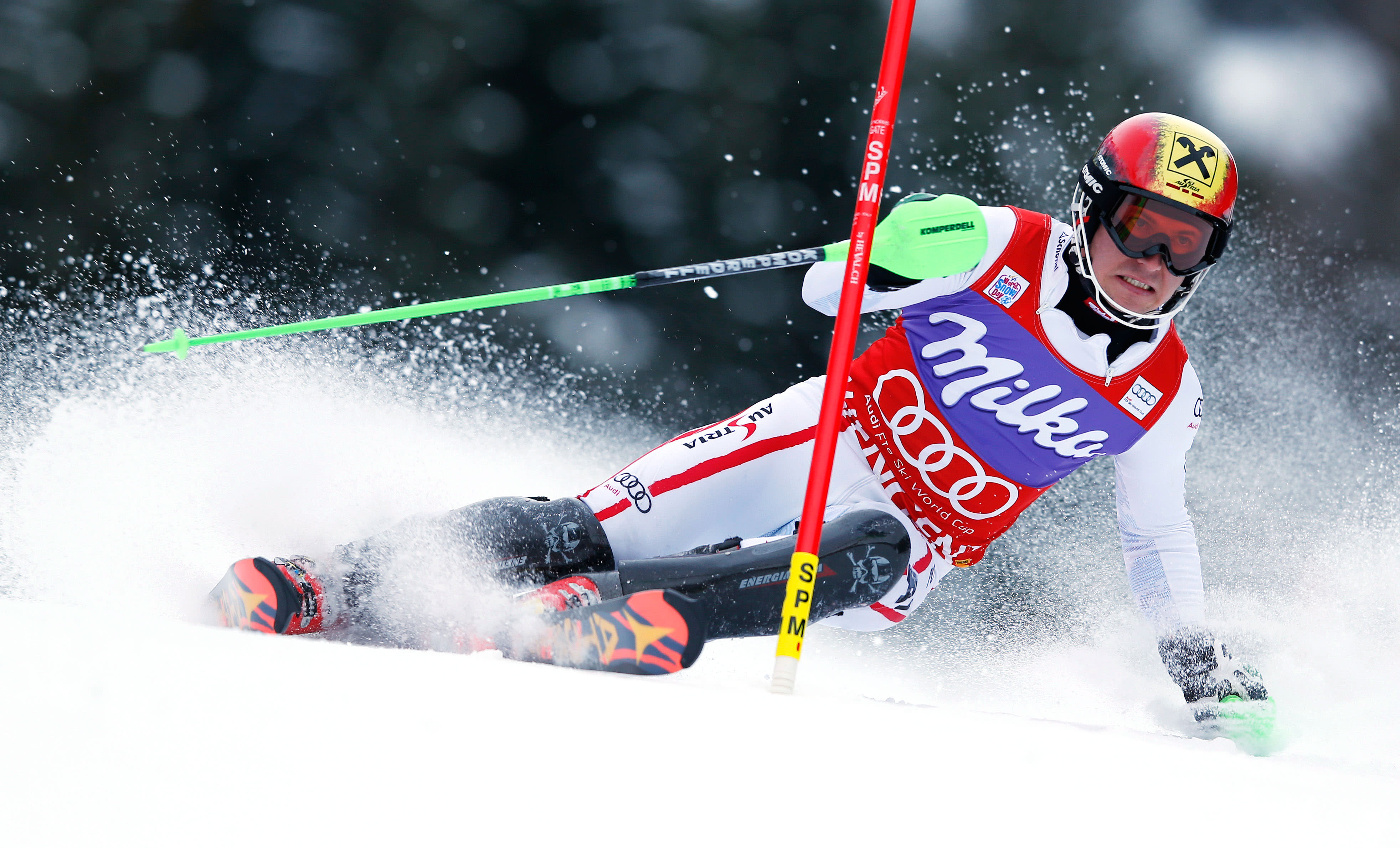 Felix Neureuther wins World Cup slalom