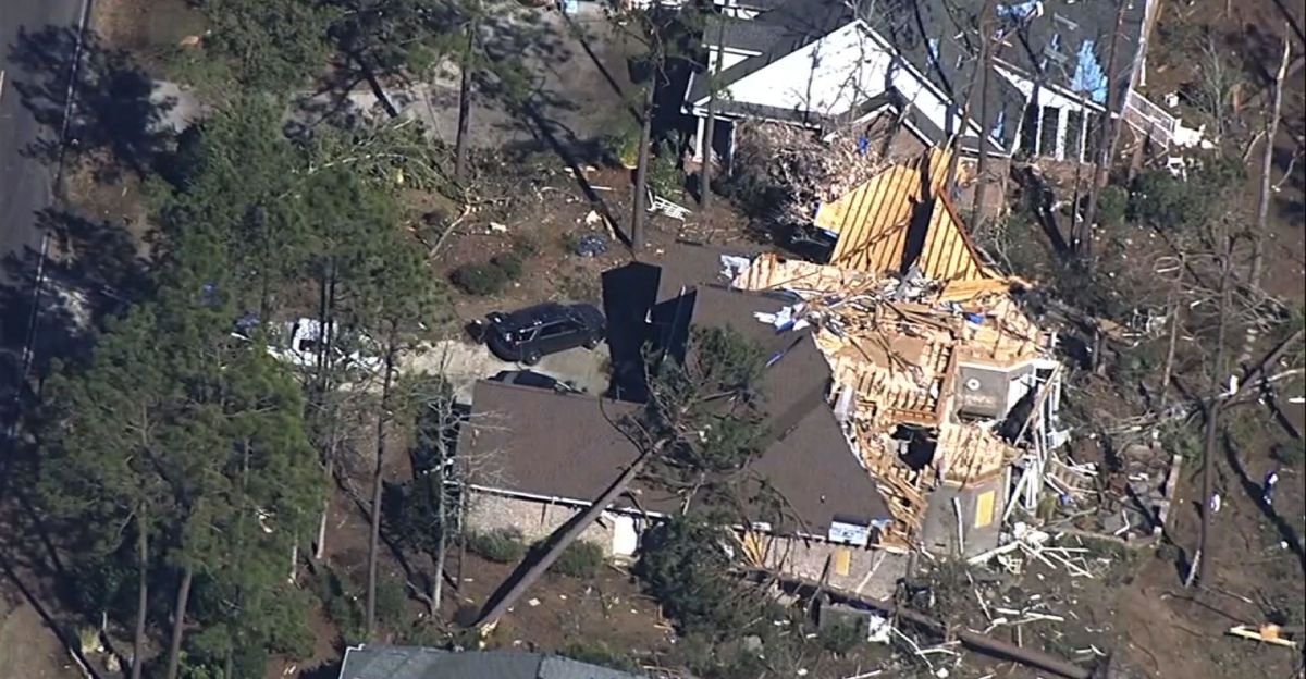 Tornado touches down in Florida near Tallahassee airport; thousands