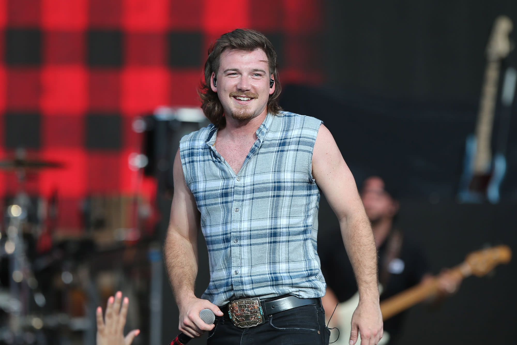 Morgan Wallen Surprise Releases New Song ‘This Bar’